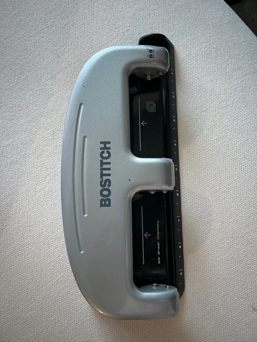 Bostitch Silver 3-Hole Heavy Duty Punch for Home Office. Has lock feature
